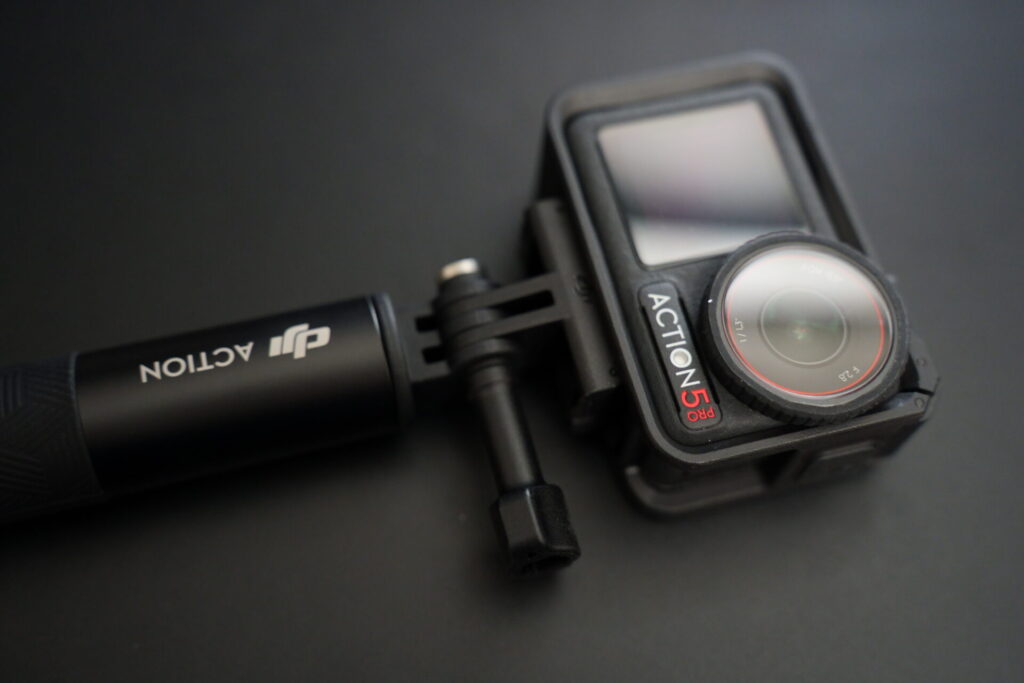 DJI_OSMO_ACTION_5_Pro_延長棒_本体取付