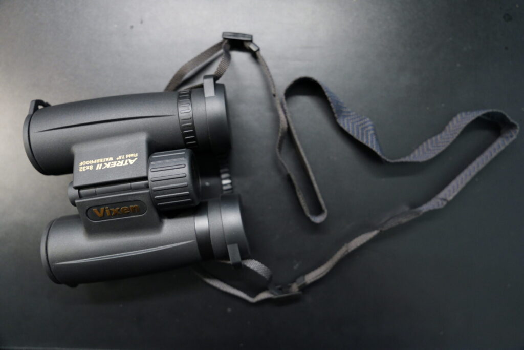 Vixen_アトレックII_HR8x32WP_ストラップとキャップを取り付け