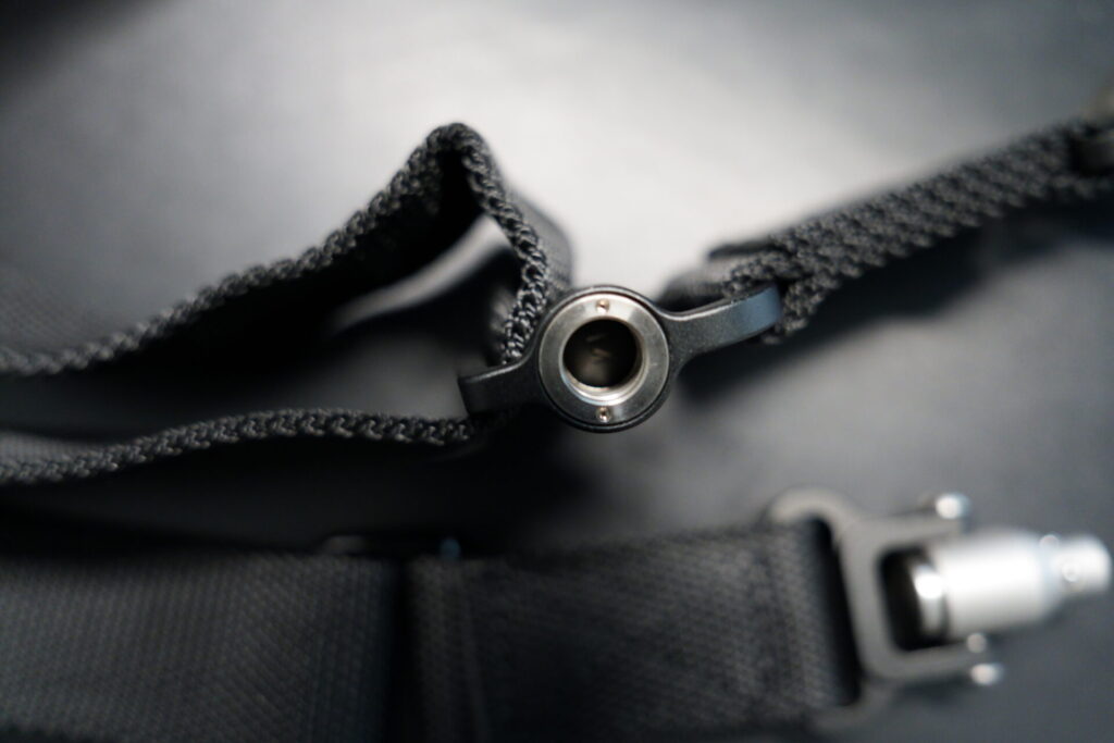 Leofoto_SP-01_ストラップ側ワンタッチ