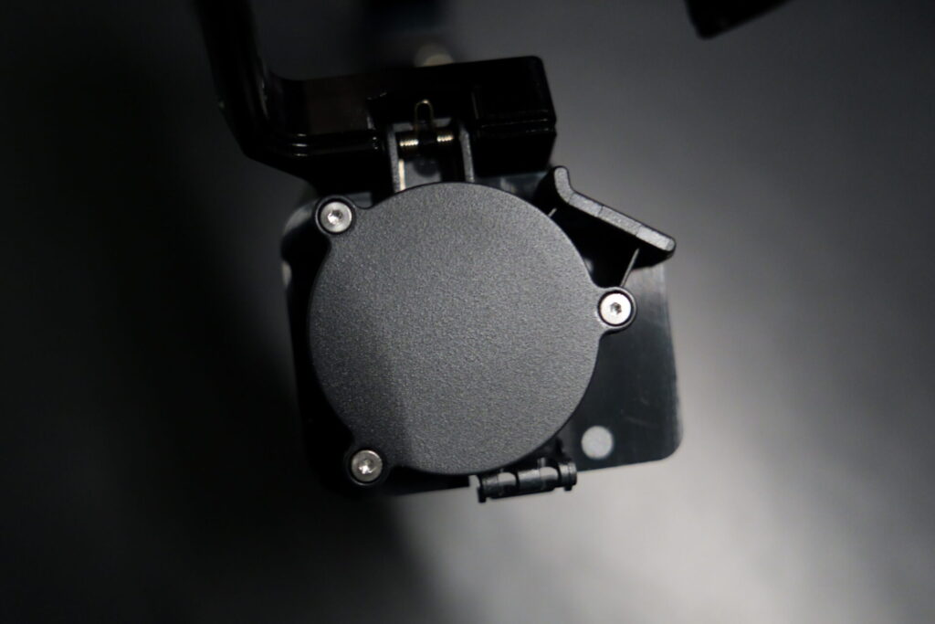 SmallRig_α7V_AirTag_1