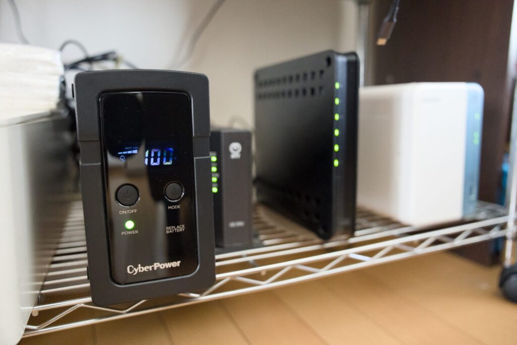 UPS_CyberPower_CPJ500_NASとルーターへ導入
